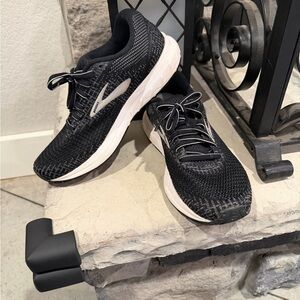 Brooks Black Athletic Shoes with White Sole